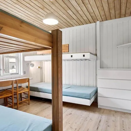 Holiday home M107-vaeggerlose-botolundvej-171